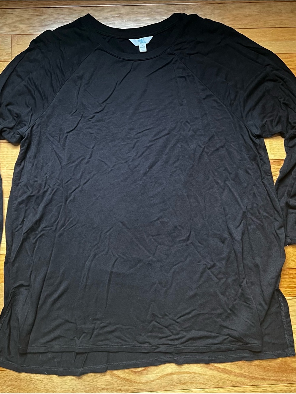 Time and Tru Black Long-Sleeve Crew Tee